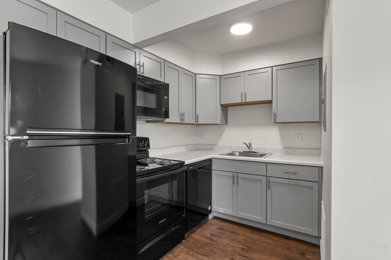 Collinsville Apartment: 1003 S Morrison Ave