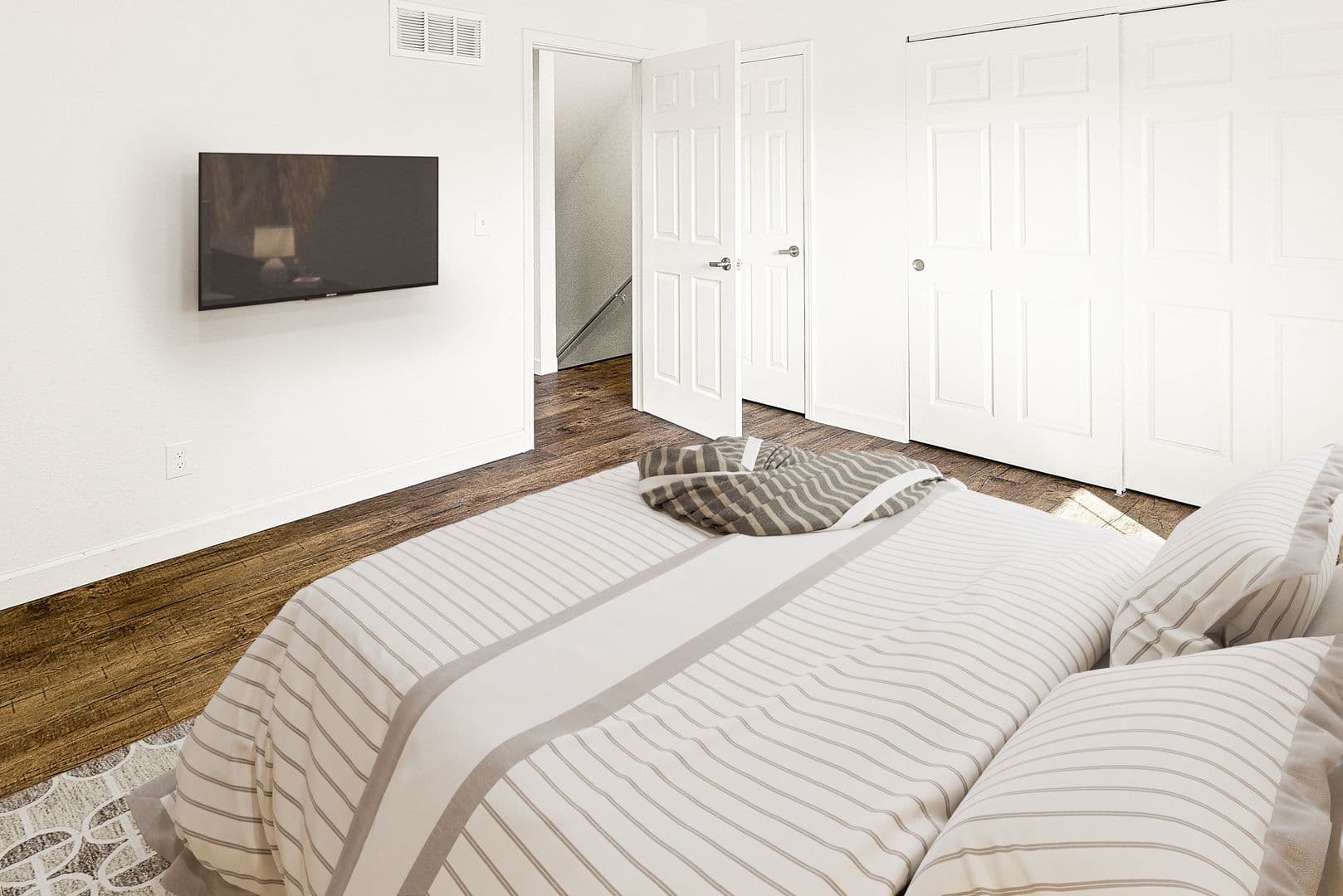 Jackson Apartment: 3875 South I-55,