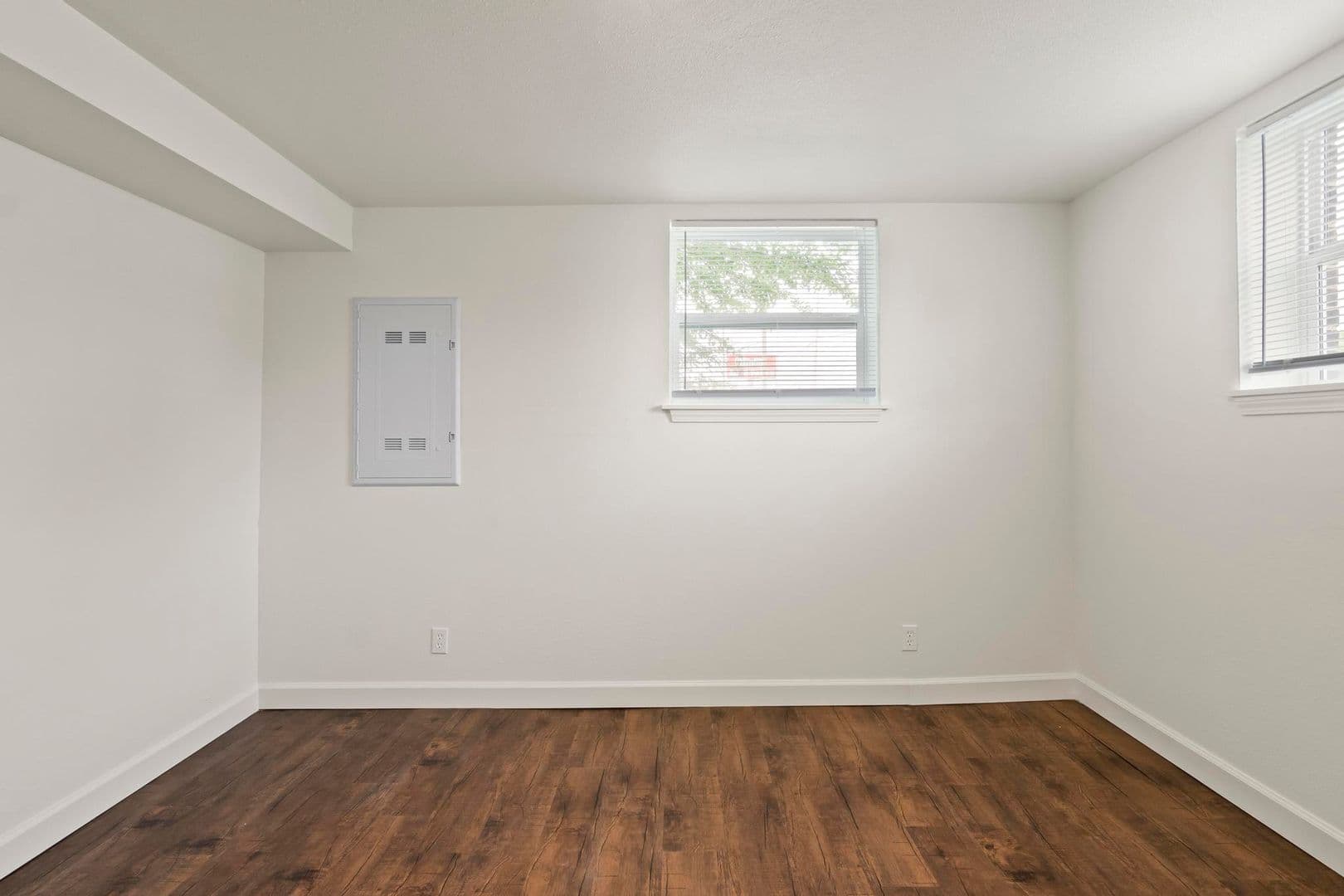 Collinsville Apartment: 1003 S Morrison Ave