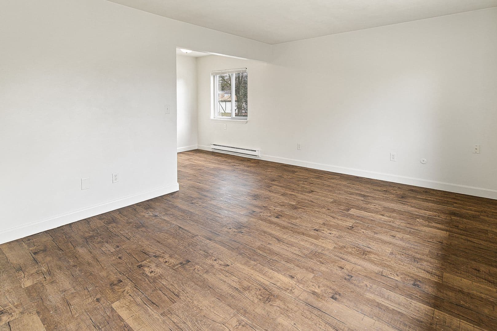 Belleville Apartment: 101 Adeline Dr.