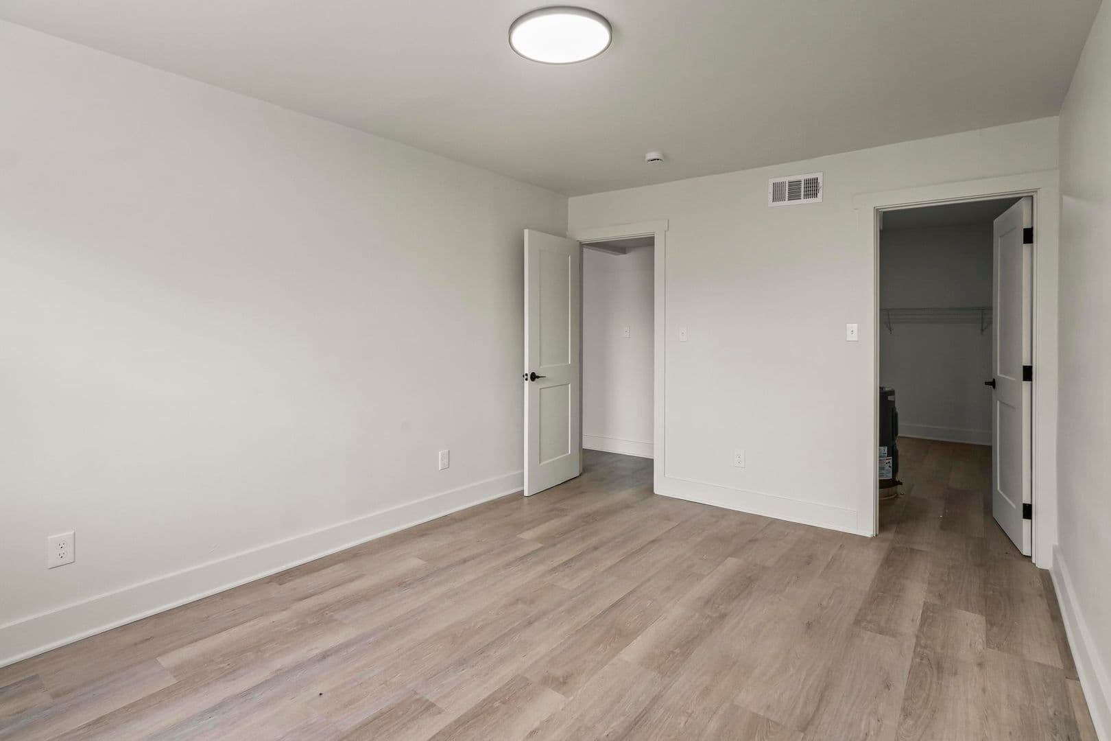 Saint Louis Apartment: 7851 Bandero Dr