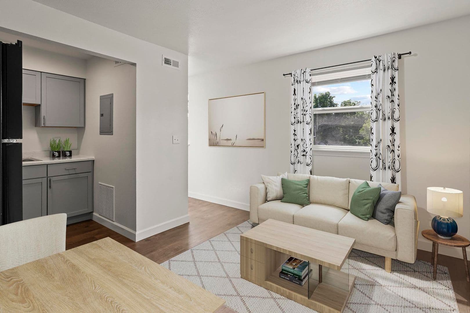 Collinsville Apartment: 1003 S Morrison Ave