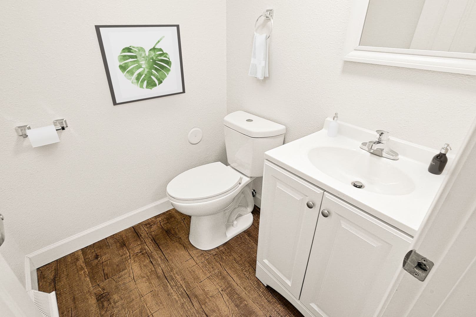 Wood River Apartment: 543 Charles Ave