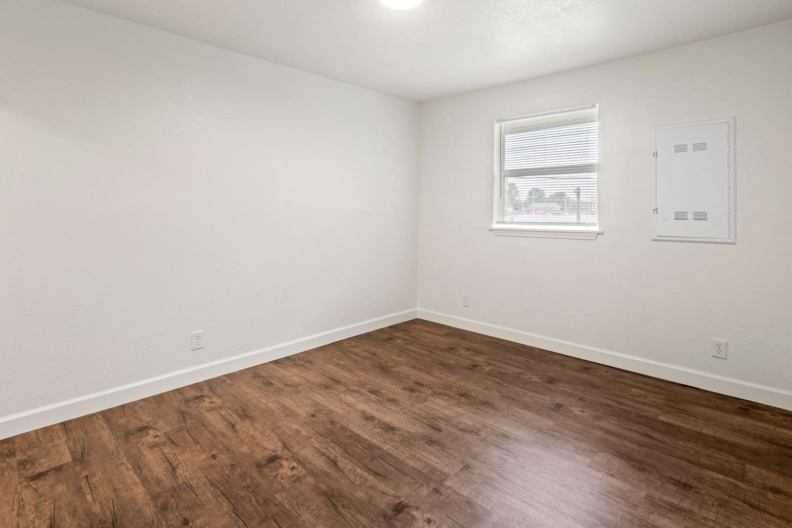 Collinsville Apartment: 1003 S Morrison Ave