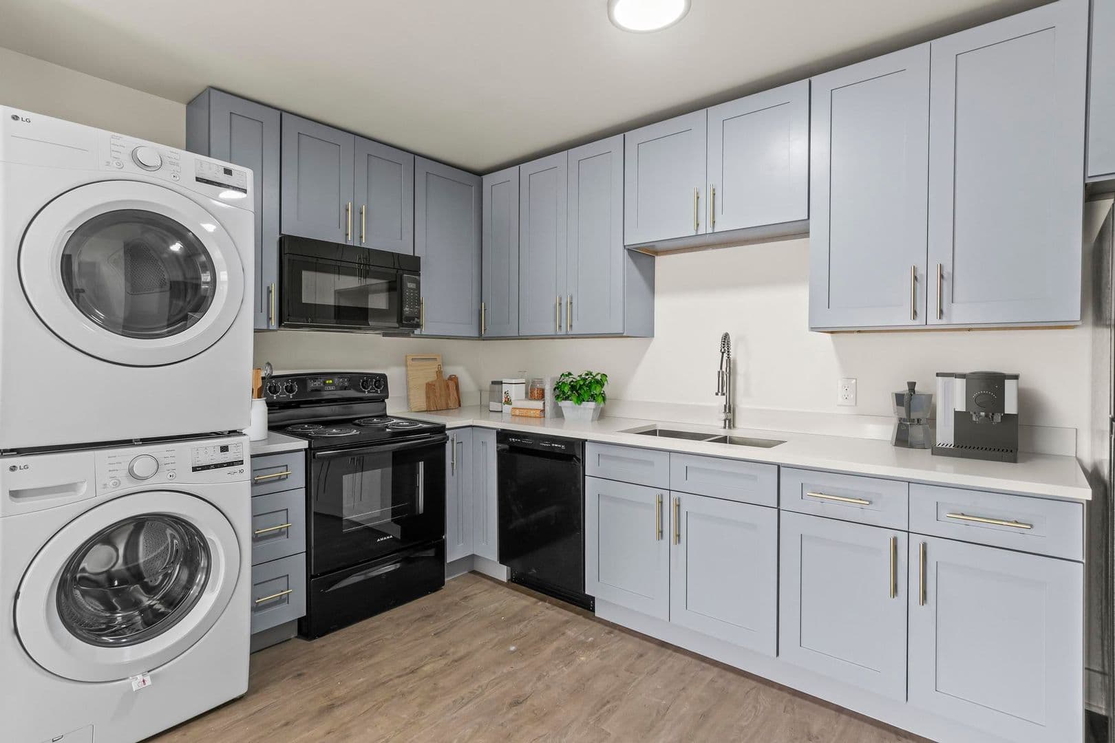 Saint Louis Apartment: 7851 Bandero Dr
