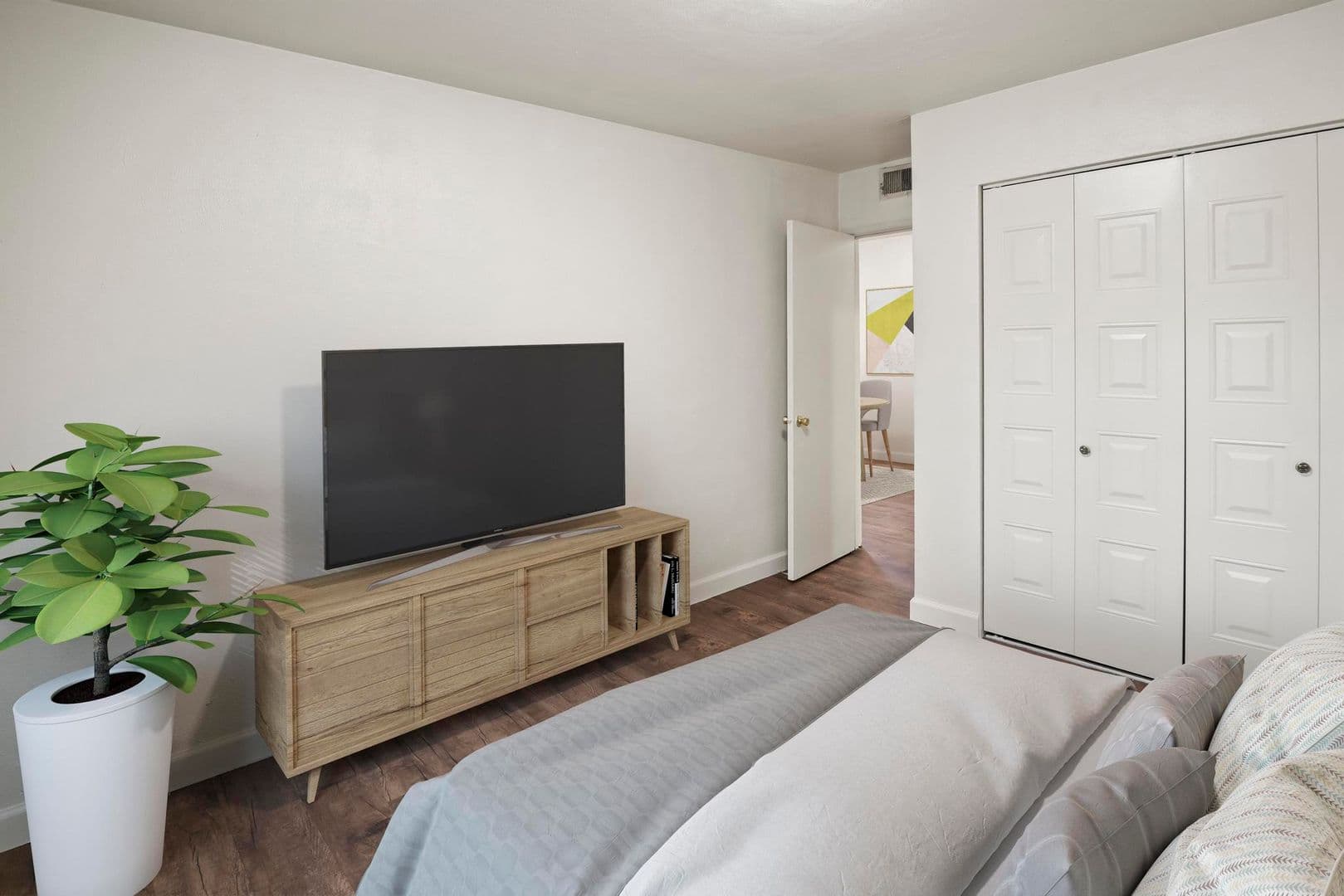 St Ann Apartment: 11120 Graben Dr Apt D