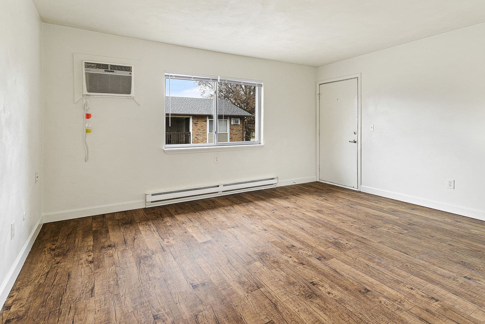 Belleville Apartment: 101 Adeline Dr.