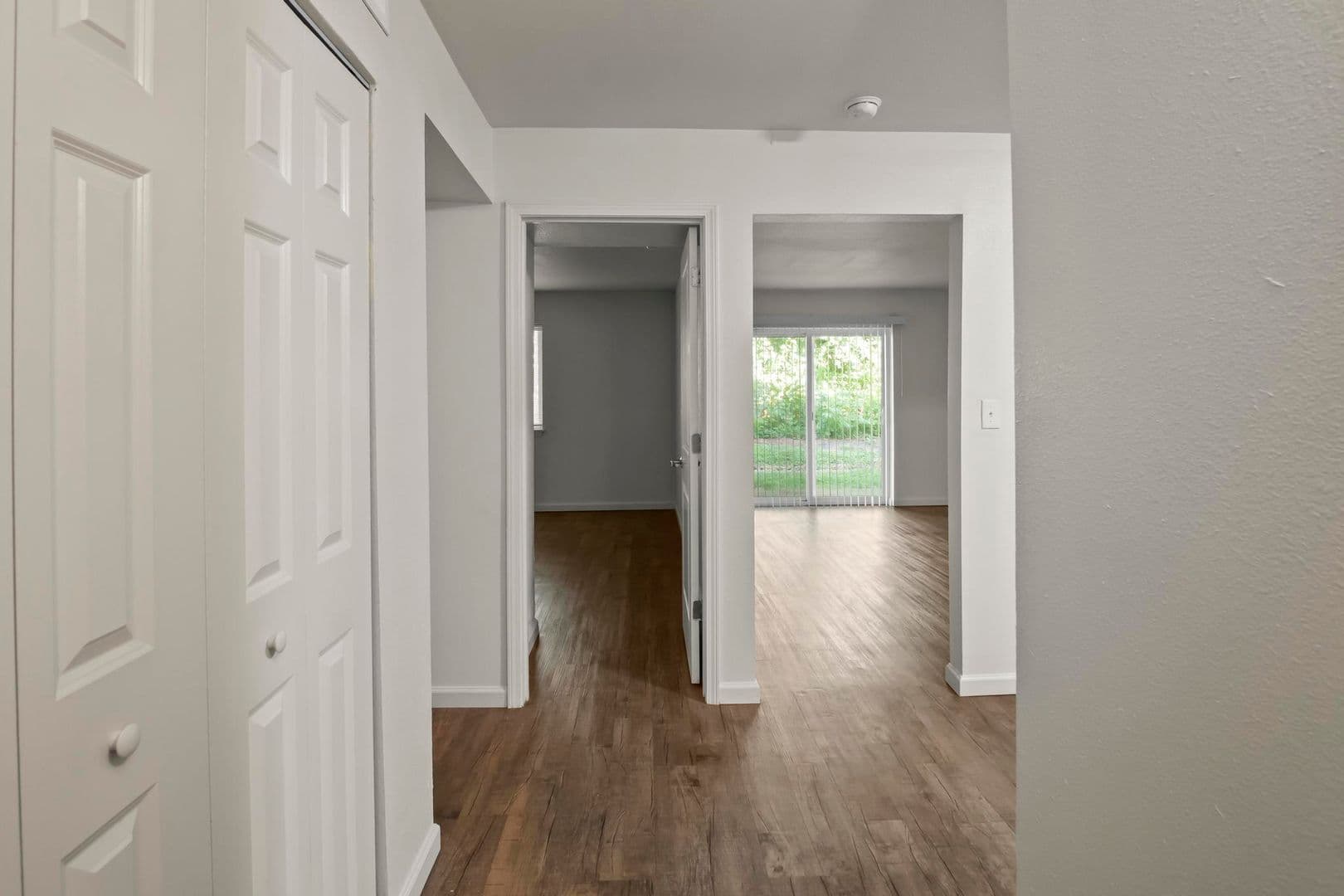 St Ann Apartment: 11120 Graben Dr, Apt D