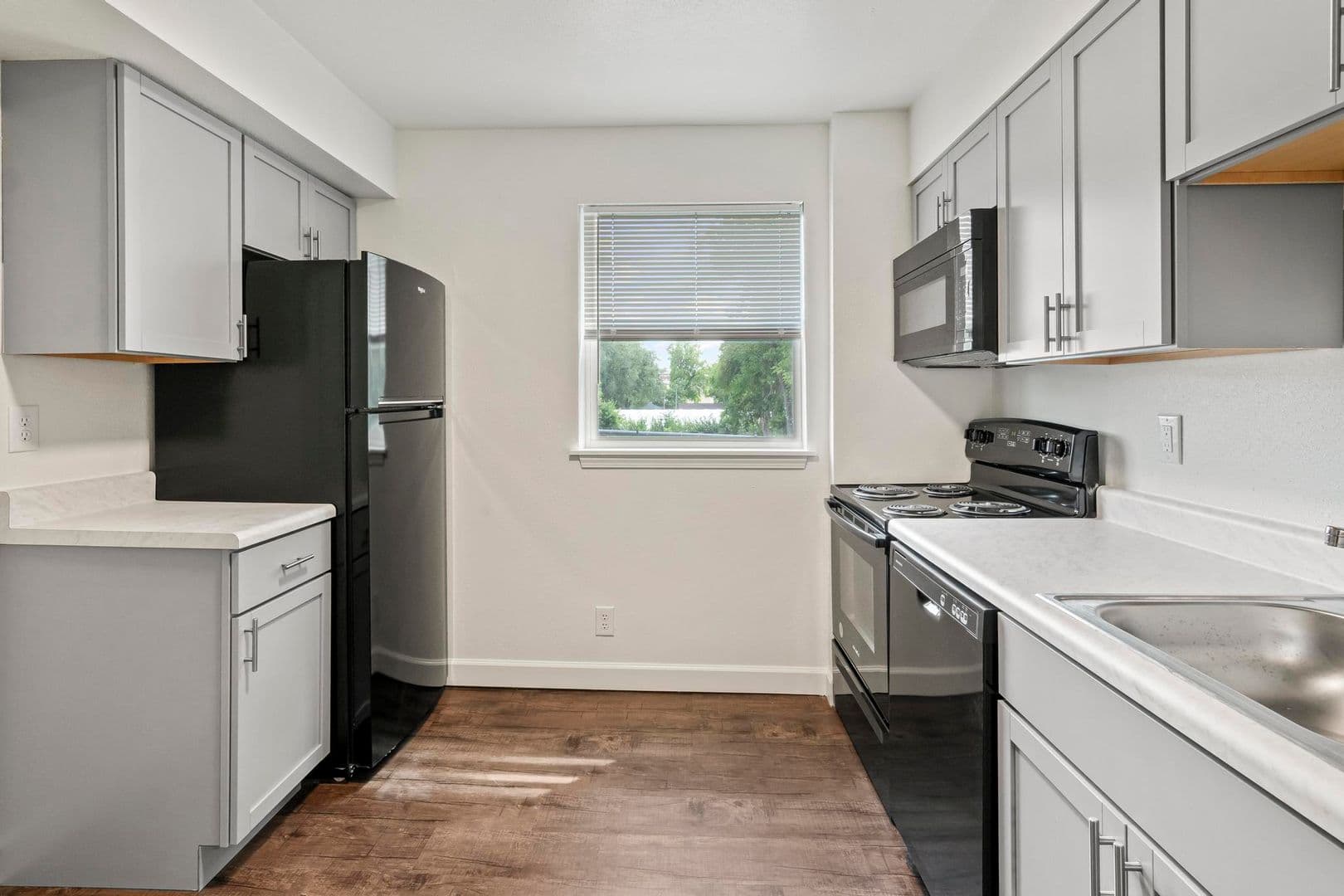 Collinsville Apartment: 1003 S Morrison Ave
