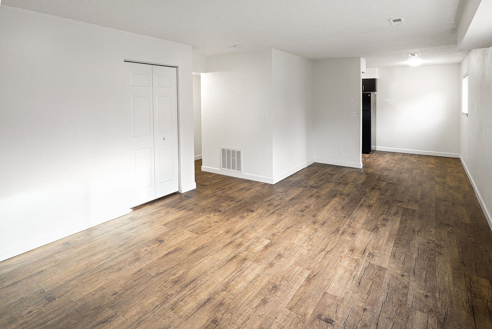 Collinsville Apartment: 1003 S Morrison Ave
