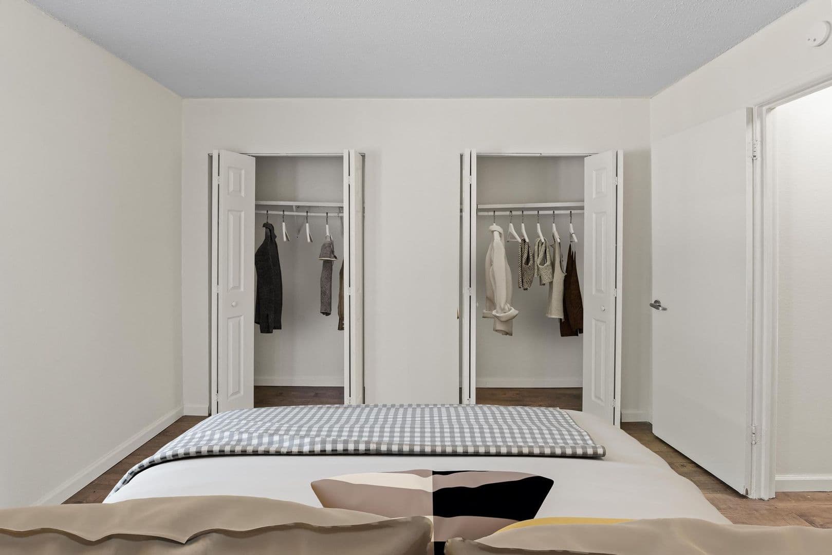 St Ann Apartment: 11120 Graben Dr, Apt D