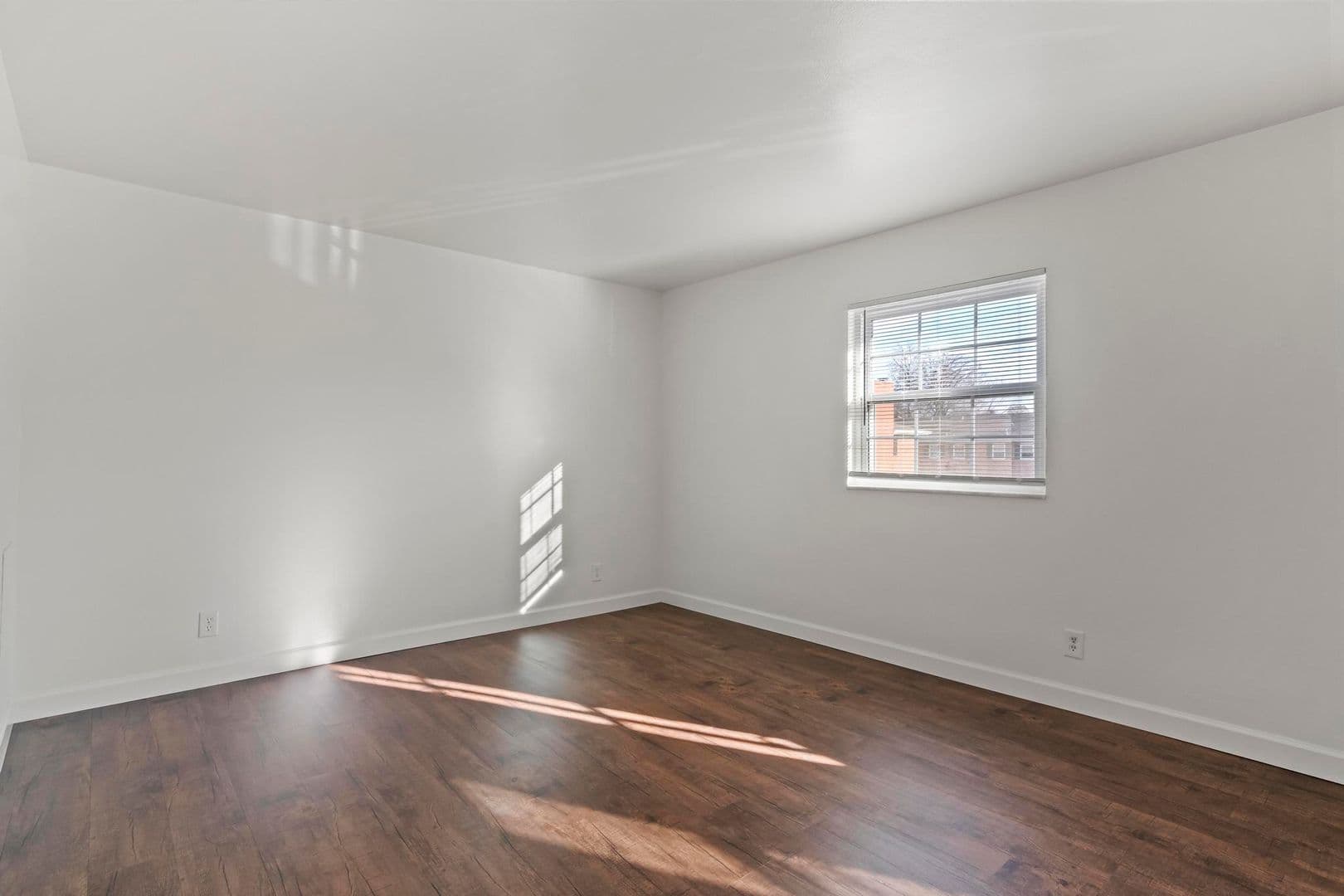 Granite City Apartment: 4078-01 Kathy Dr