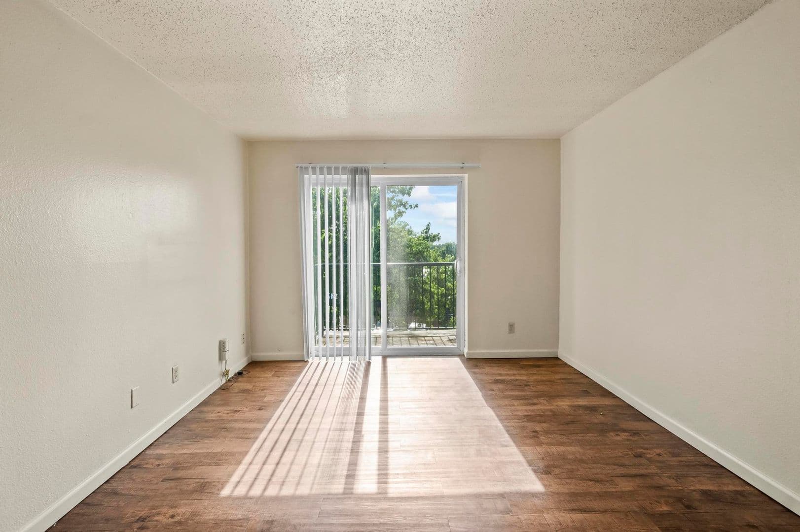 St Ann Apartment: 11120 Graben Dr, Apt D