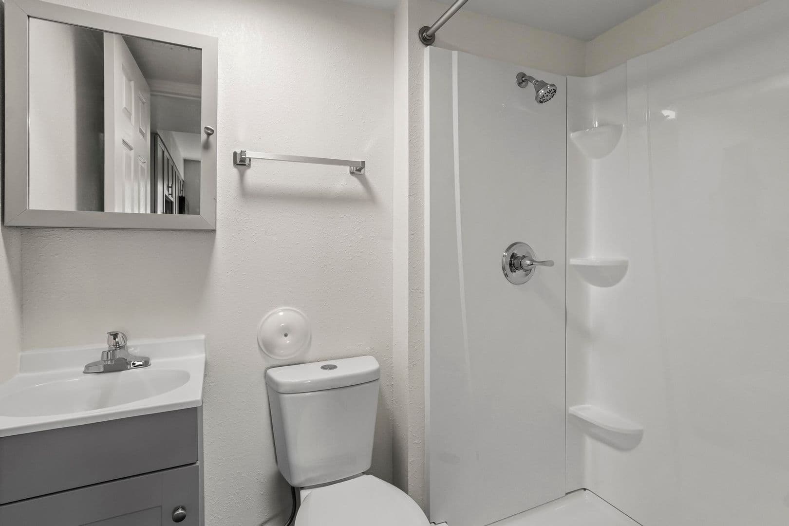 Collinsville Apartment: 1003 S Morrison Ave
