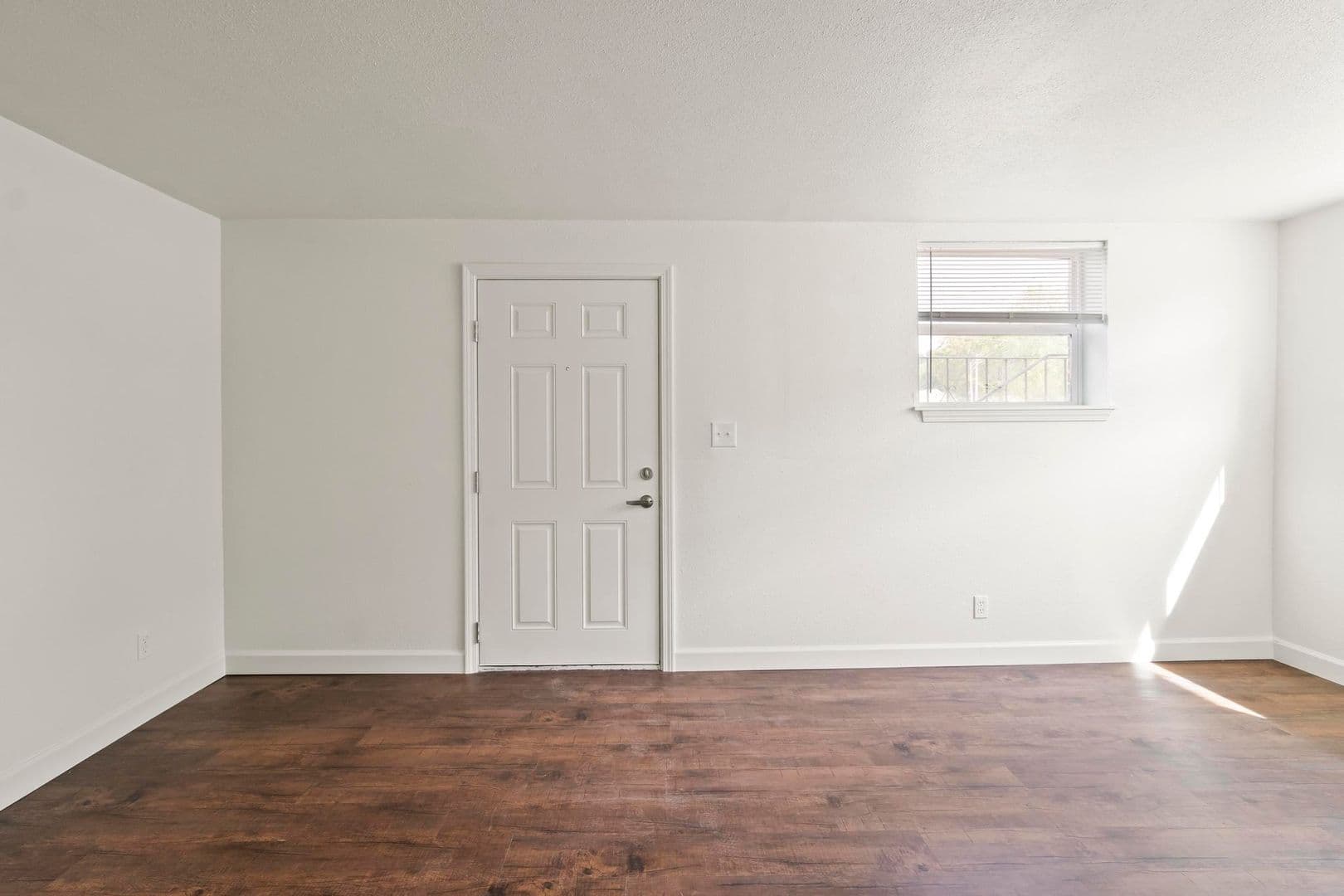 Collinsville Apartment: 1003 S Morrison Ave