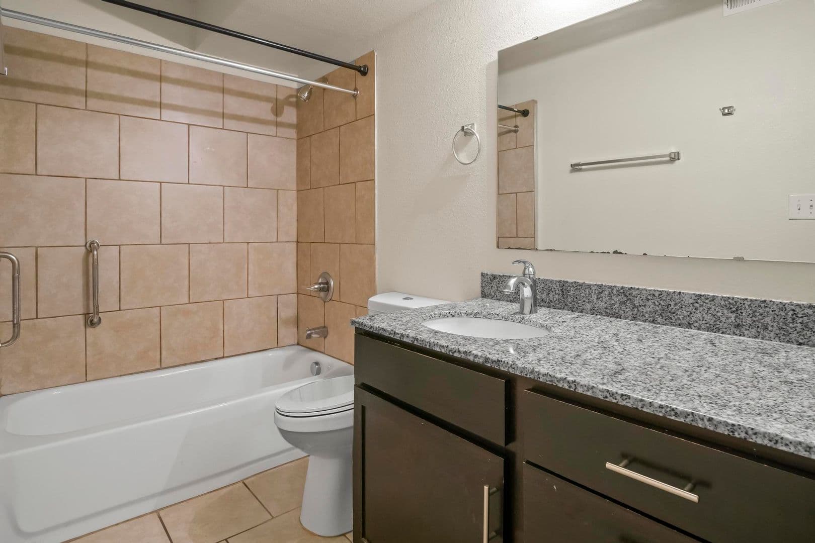 St Ann Apartment: 11120 Graben Dr, Apt D