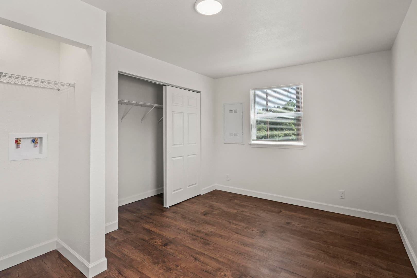 Collinsville Apartment: 1003 S Morrison Ave