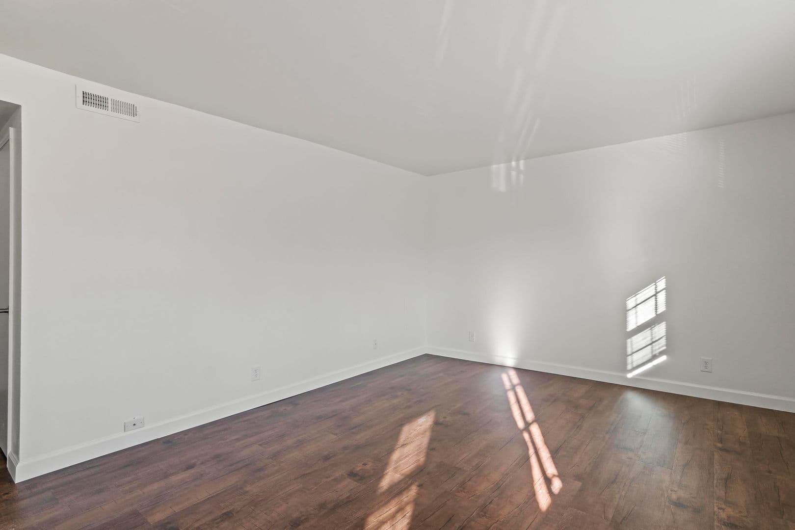 Granite City Apartment: 4078-01 Kathy Dr