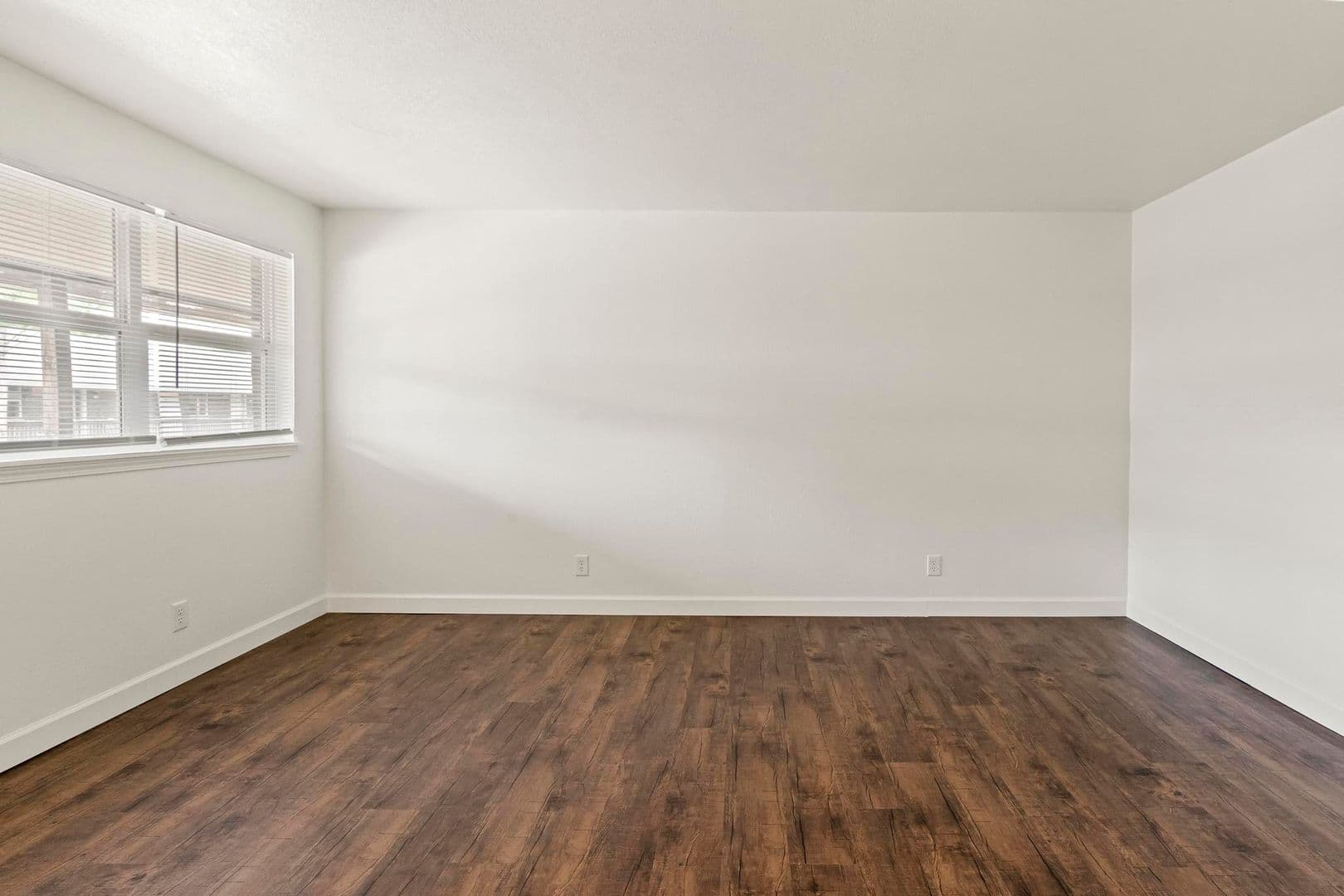Collinsville Apartment: 1003 S Morrison Ave