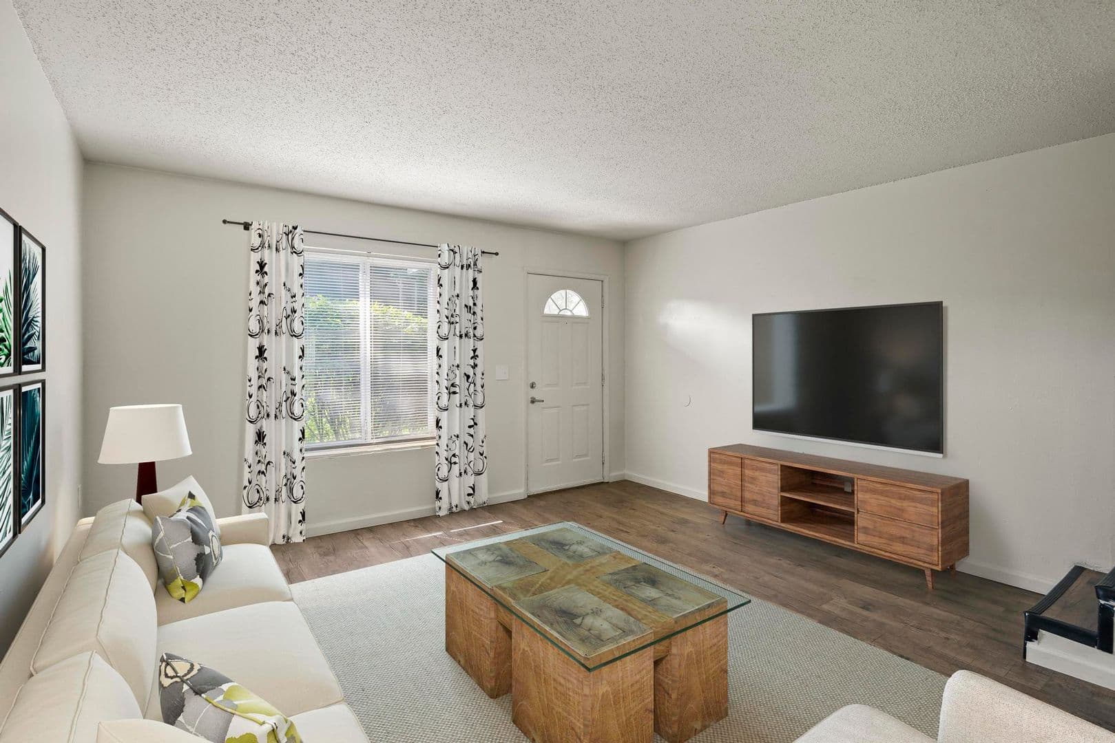 St Ann Apartment: 11120 Graben Dr, Apt D