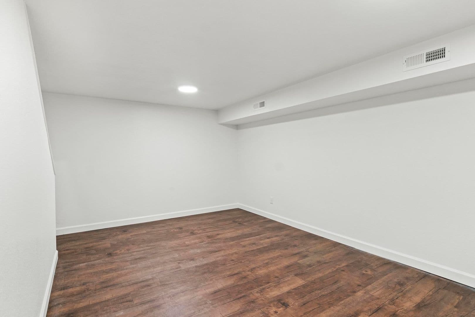 Granite City Apartment: 4078-01 Kathy Dr