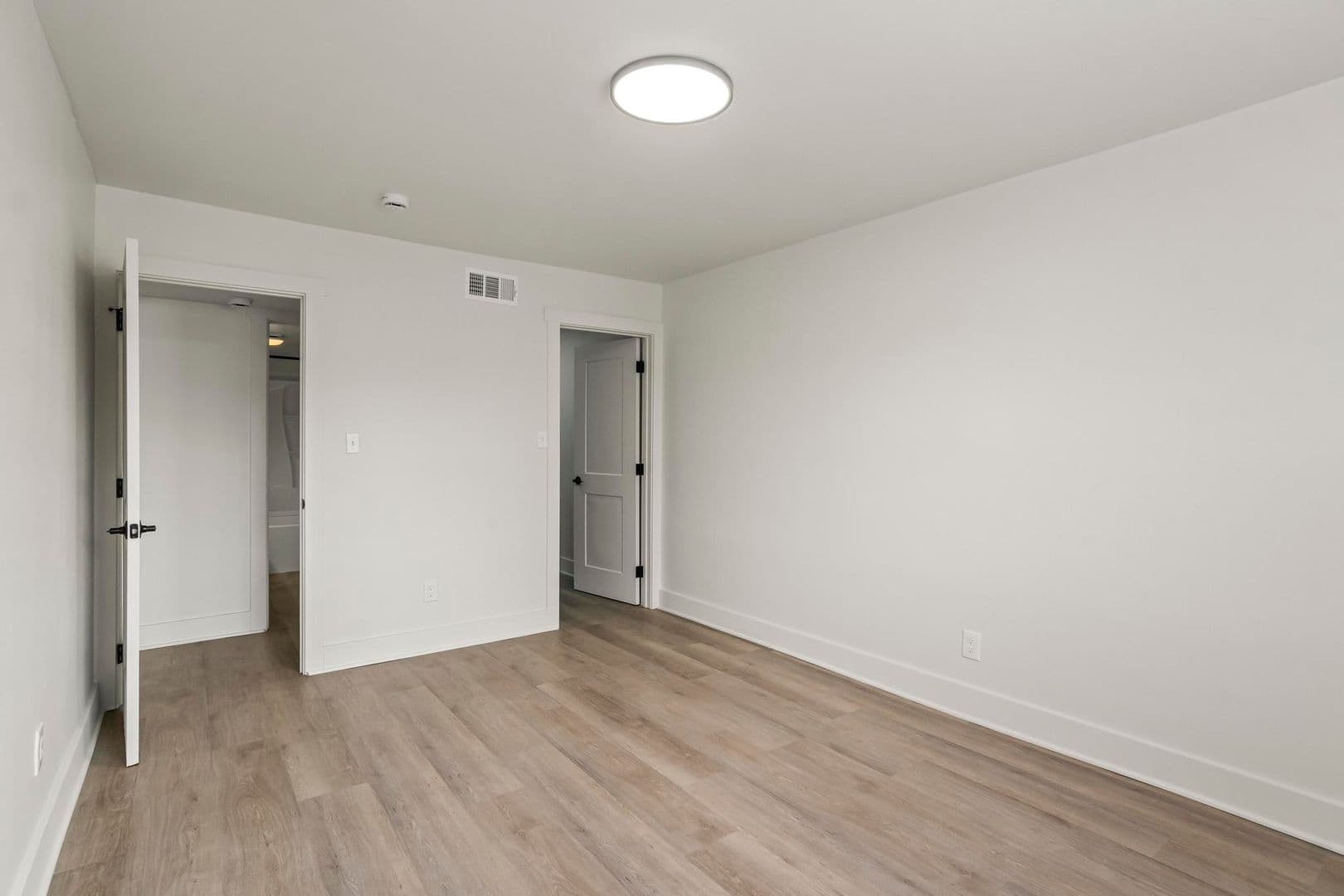 Saint Louis Apartment: 7851 Bandero Dr