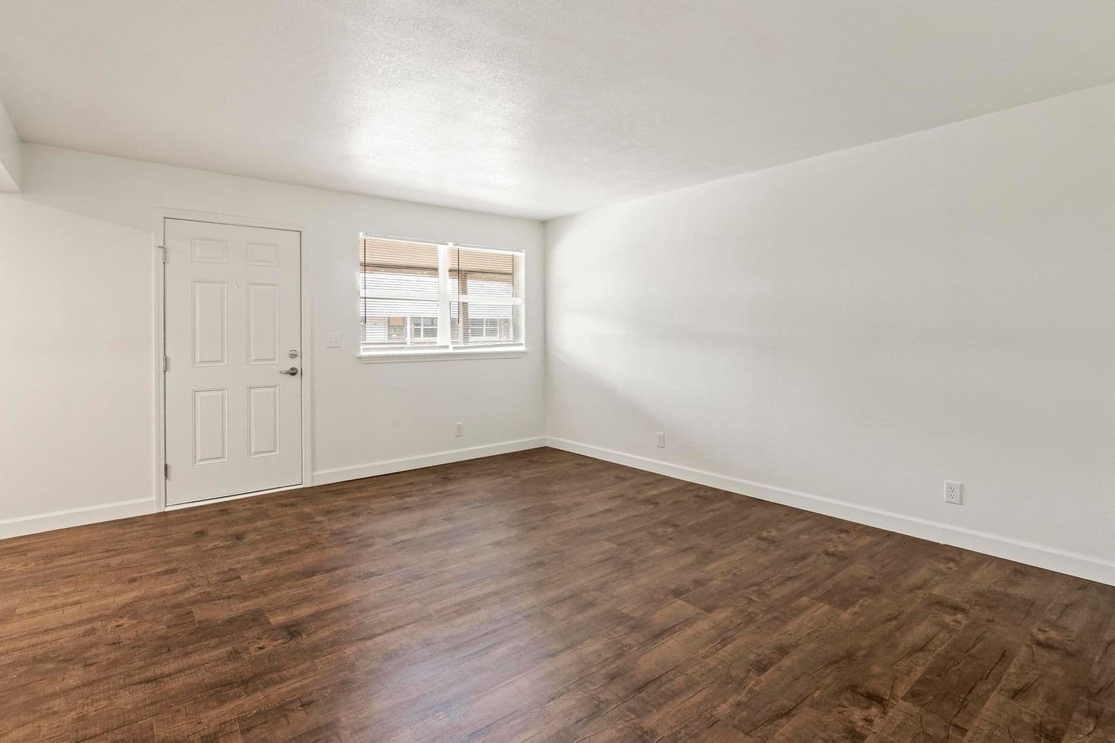 Collinsville Apartment: 1003 S Morrison Ave