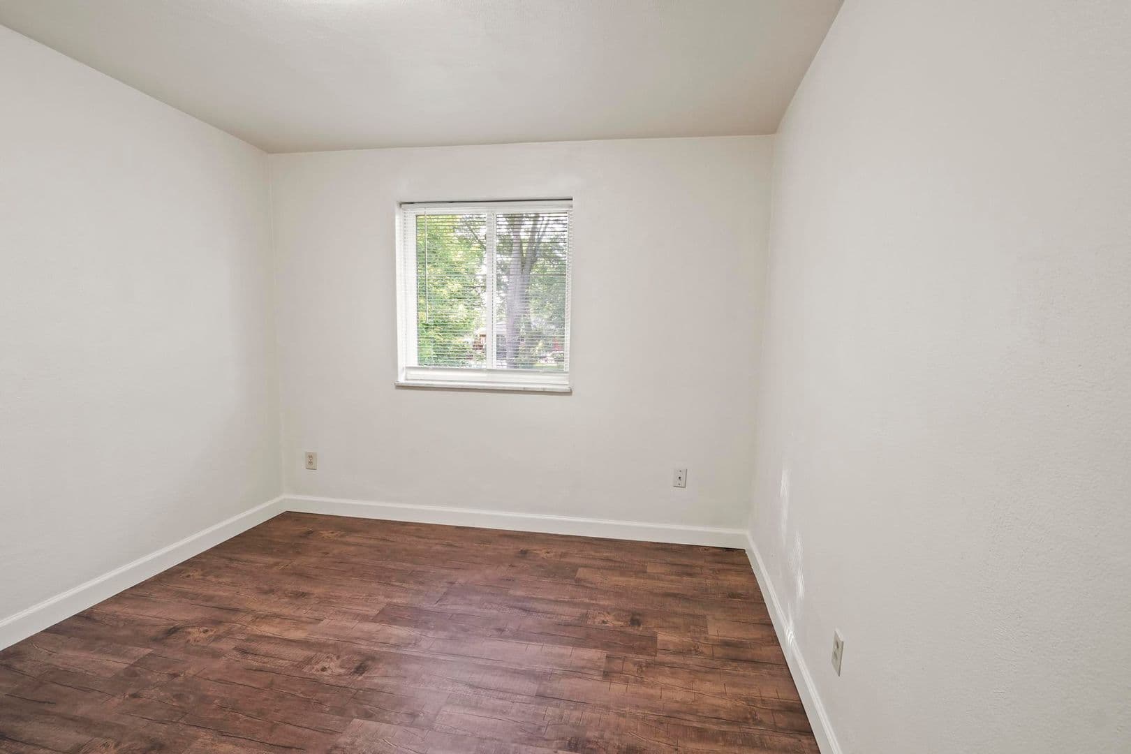 St Ann Apartment: 11120 Graben Dr Apt D