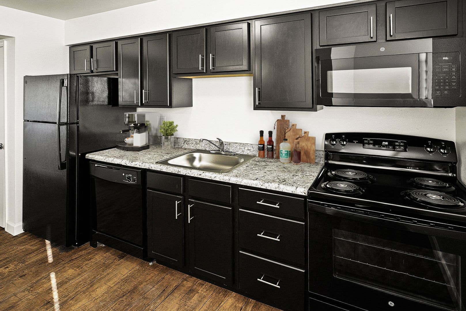 Granite City Apartment: 4078-1 Kathy Dr