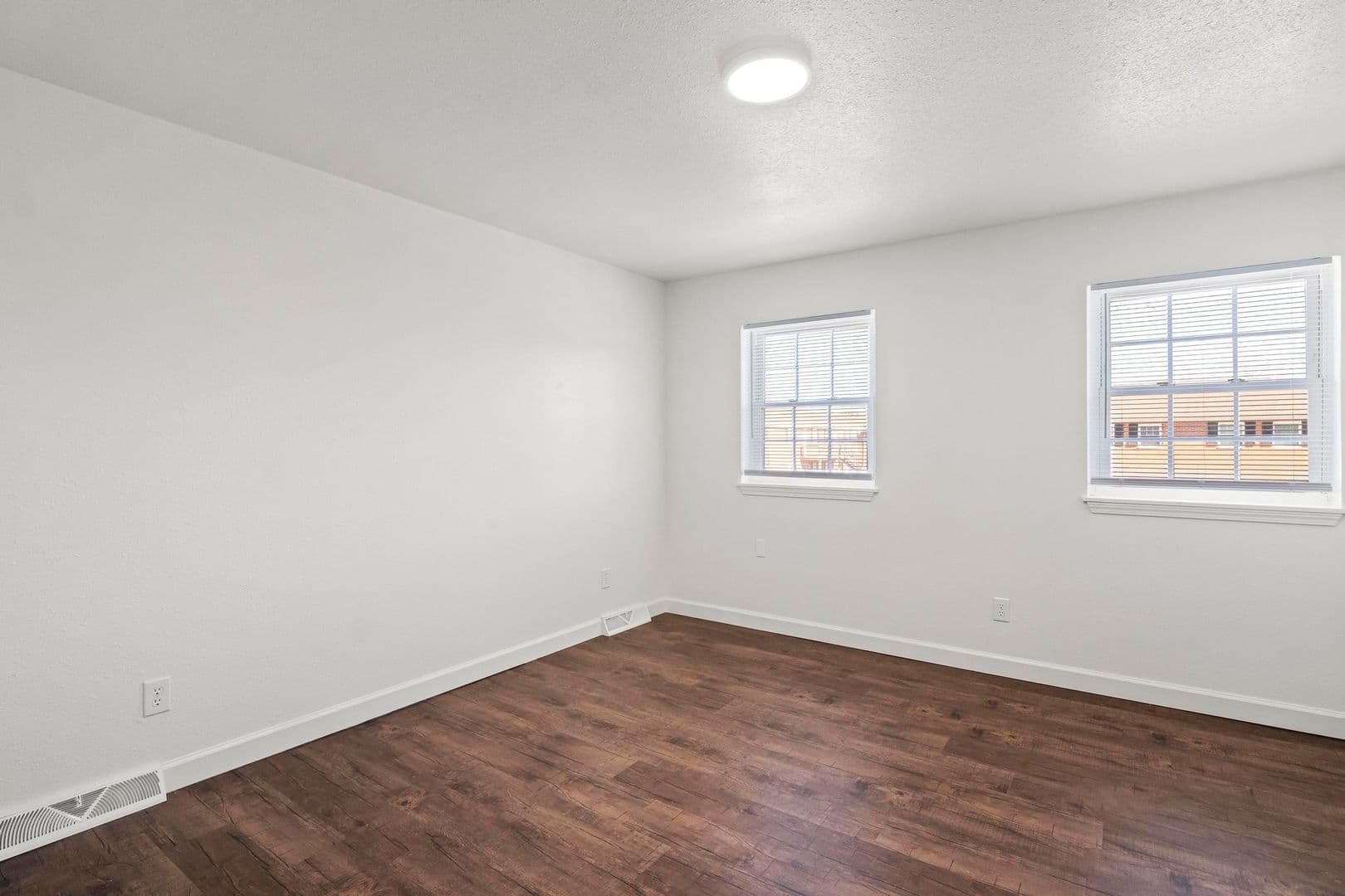 Granite City Apartment: 4078-01 Kathy Dr