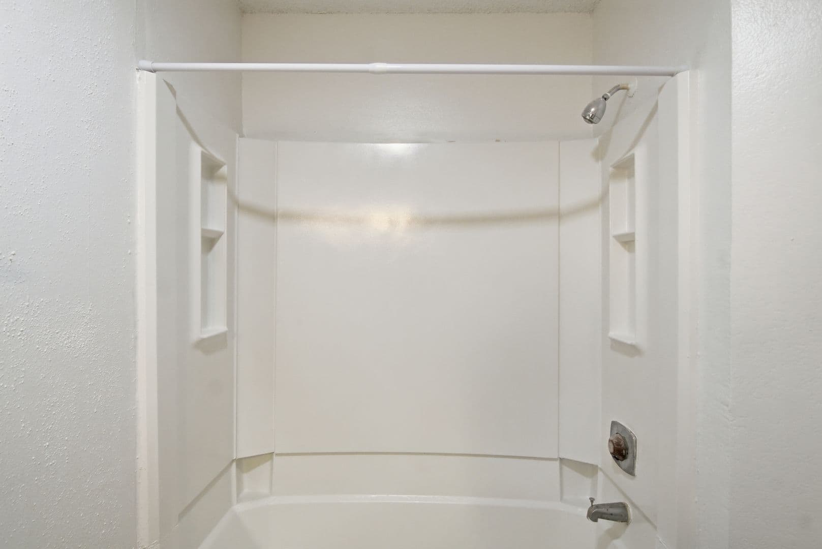 Jackson Apartment: 4901 Mc Willie Circle