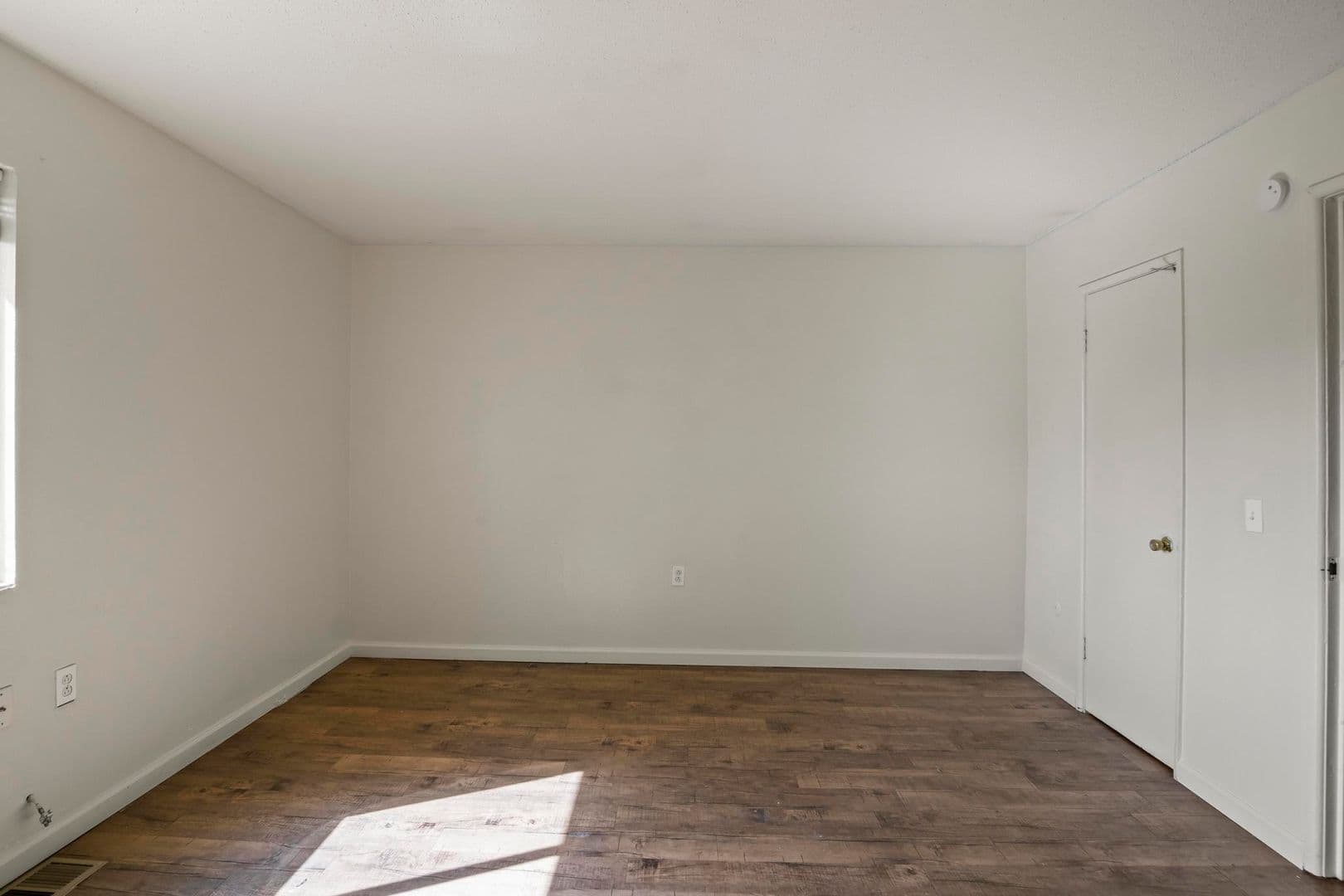 St Ann Apartment: 11120 Graben Dr, Apt D