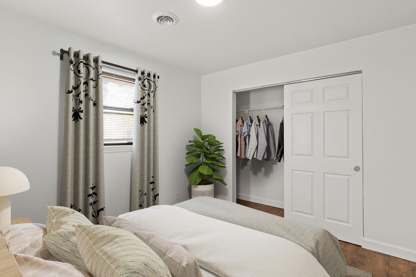 Belleville Apartment: 101 Adeline Dr.