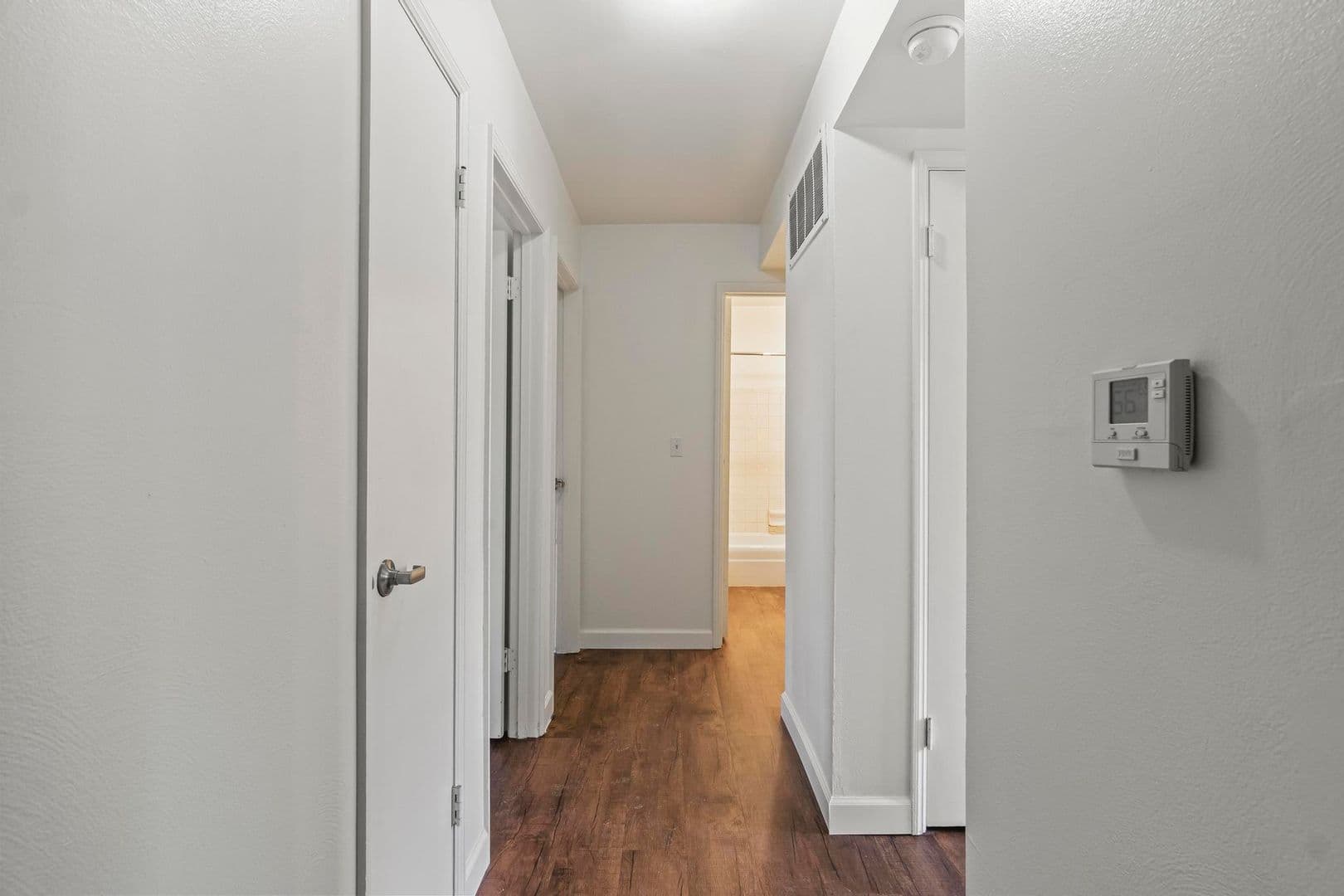 Granite City Apartment: 4078-01 Kathy Dr