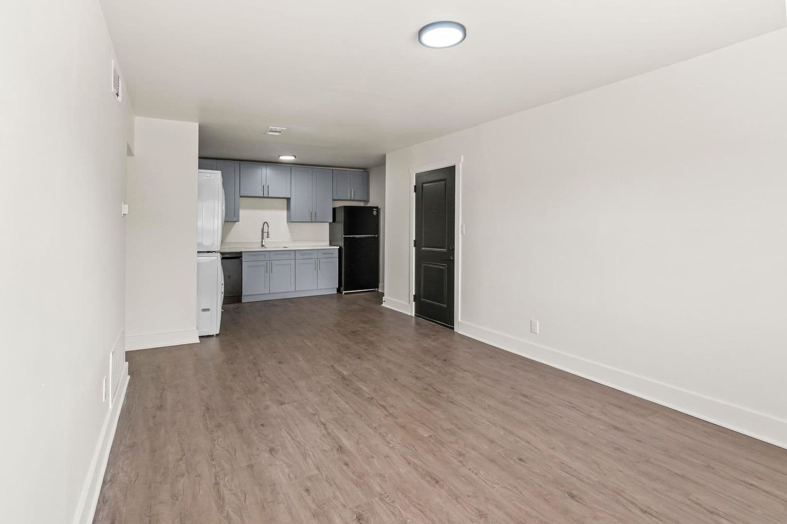 Saint Louis Apartment: 7851 Bandero Dr