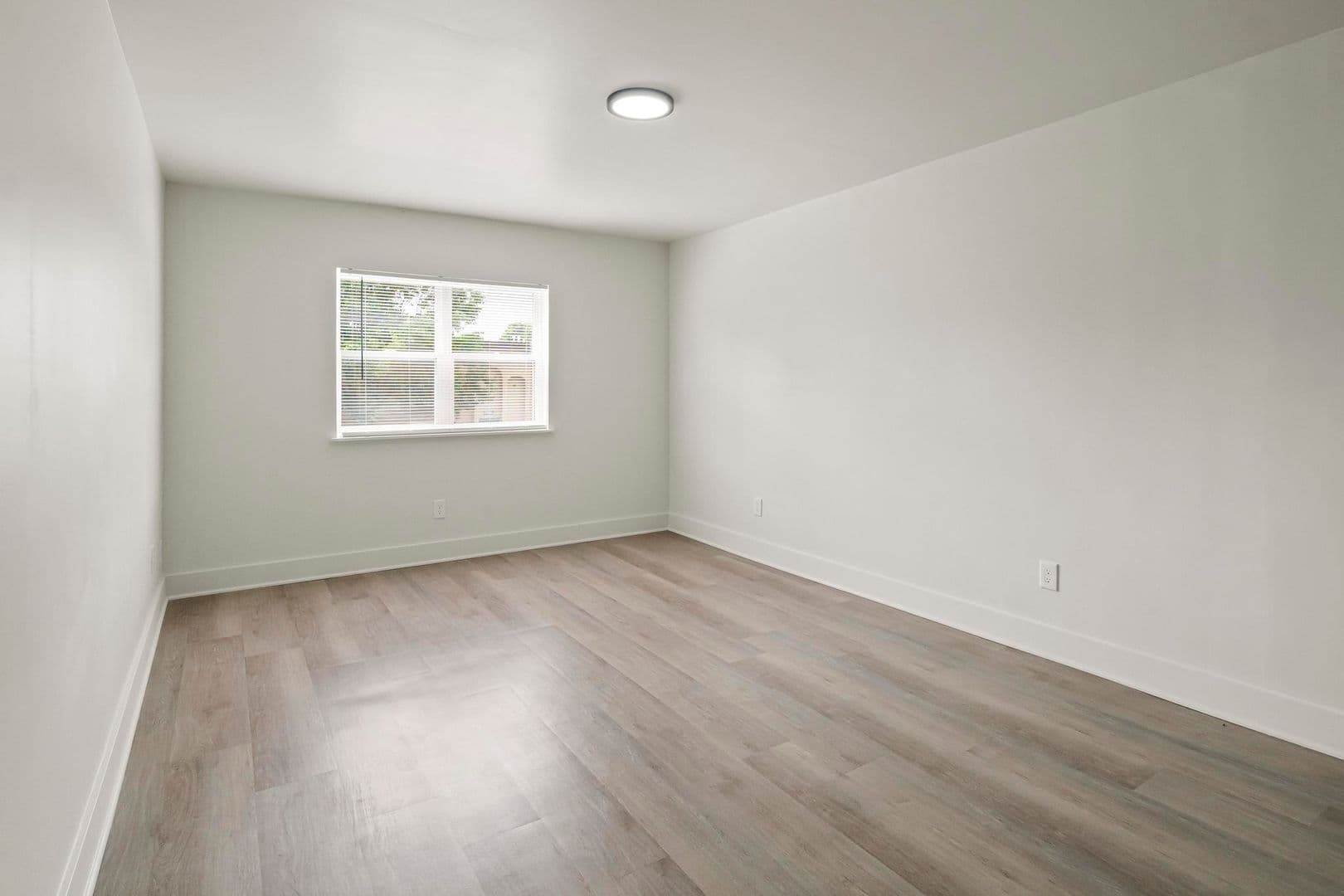 Saint Louis Apartment: 7851 Bandero Dr