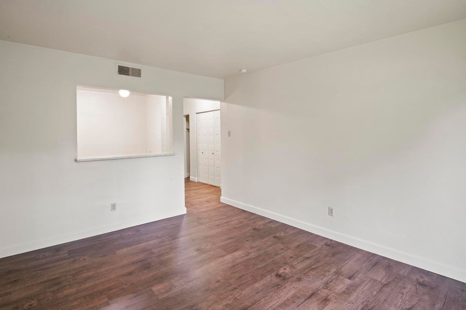 St Ann Apartment: 11120 Graben Dr Apt D