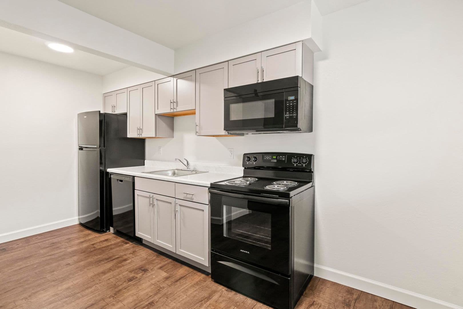 Collinsville Apartment: 1003 S Morrison Ave