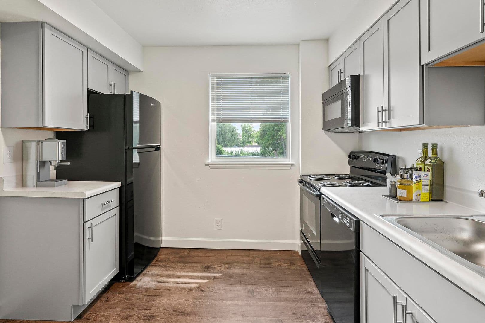 Collinsville Apartment: 1003 S Morrison Ave