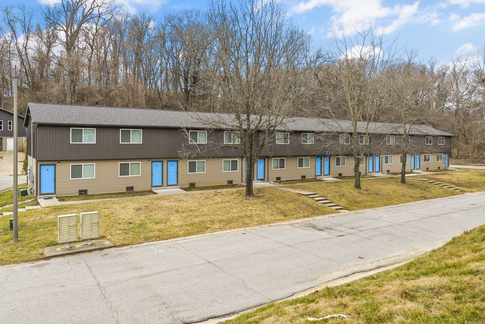 Collinsville Apartment: 1003 S Morrison Ave