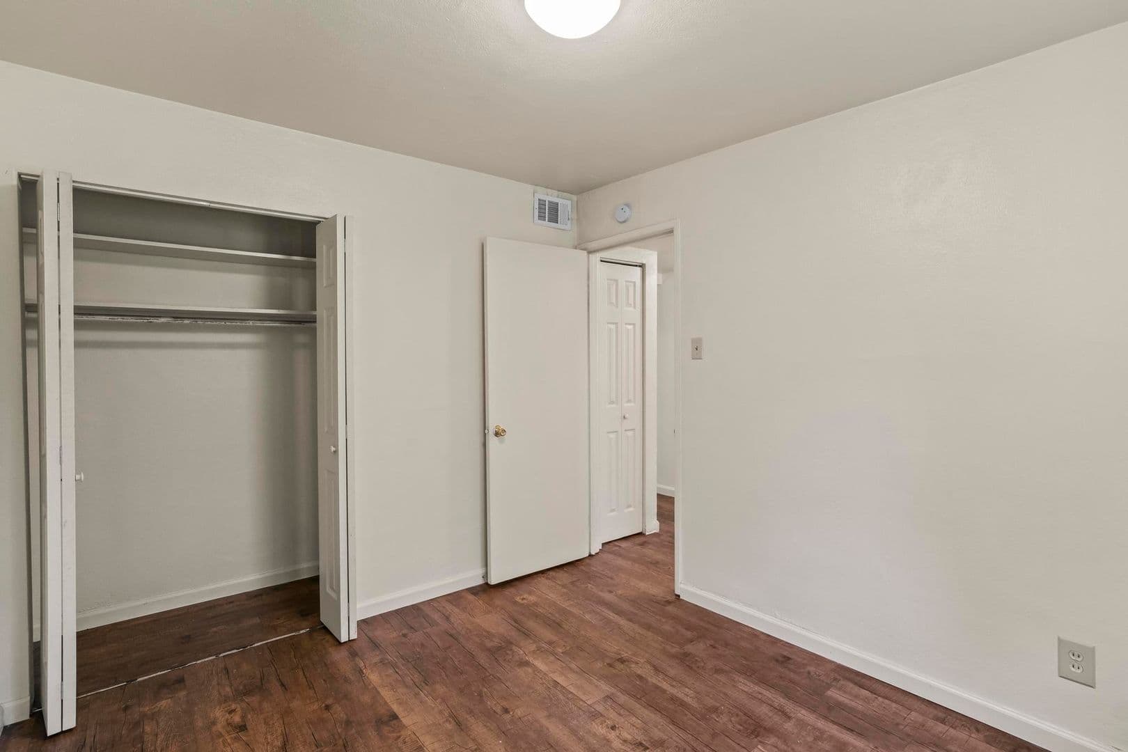 St Ann Apartment: 11120 Graben Dr Apt D