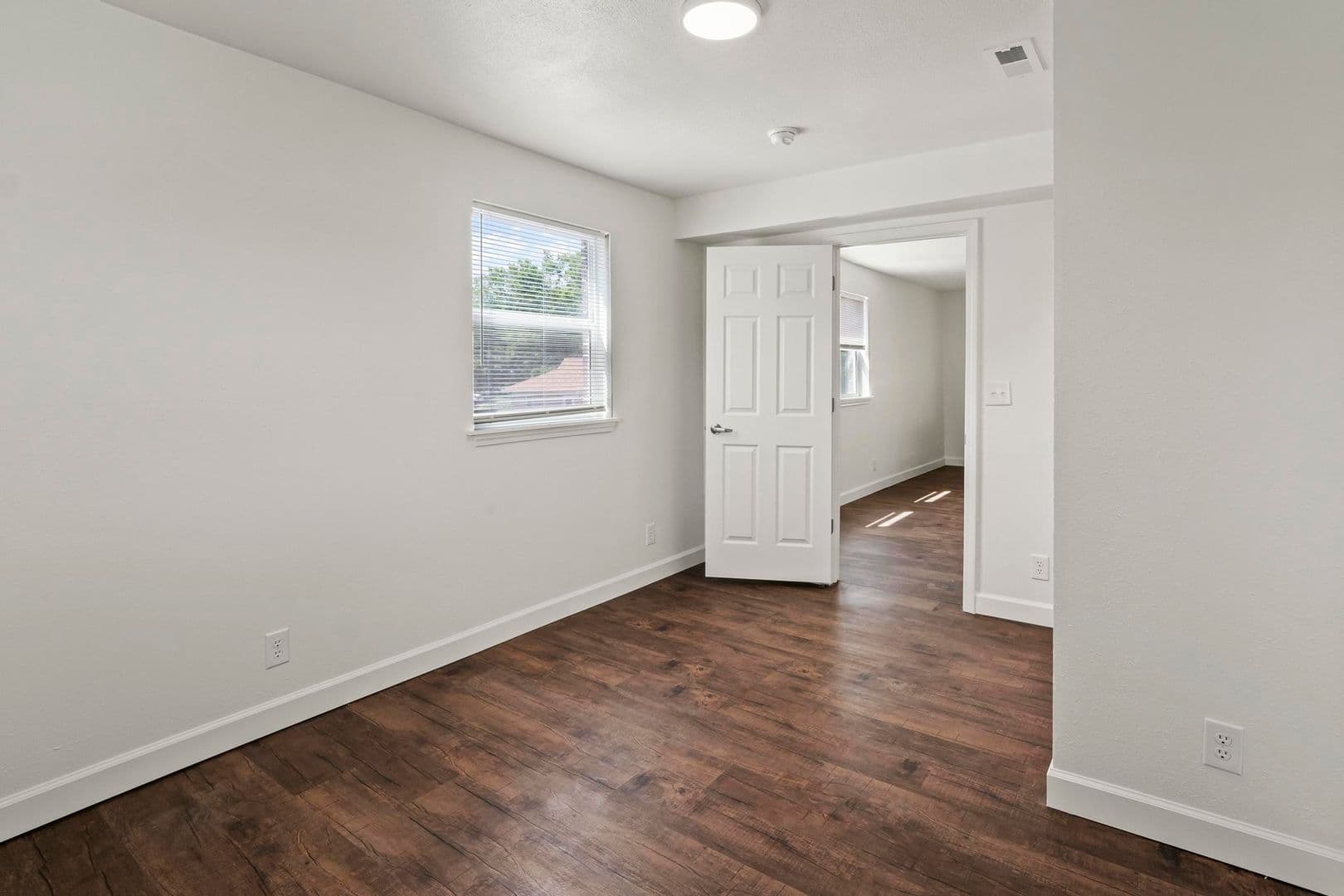Collinsville Apartment: 1003 S Morrison Ave