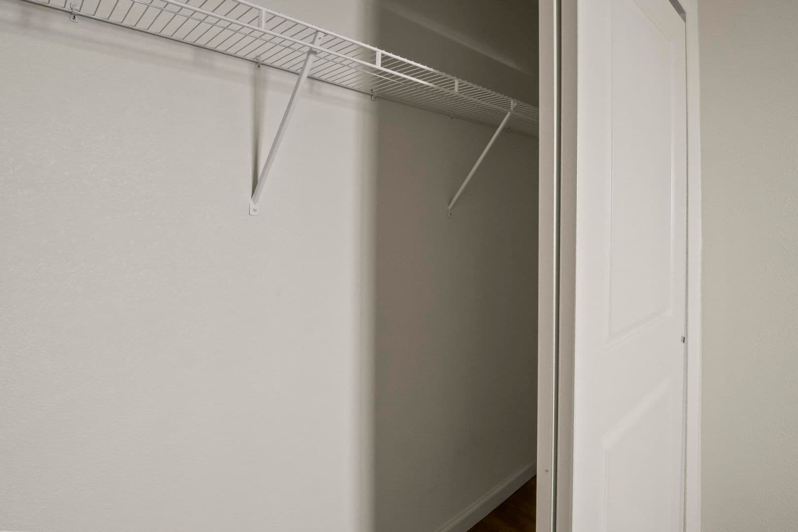 St Ann Apartment: 11120 Graben Dr, Apt D