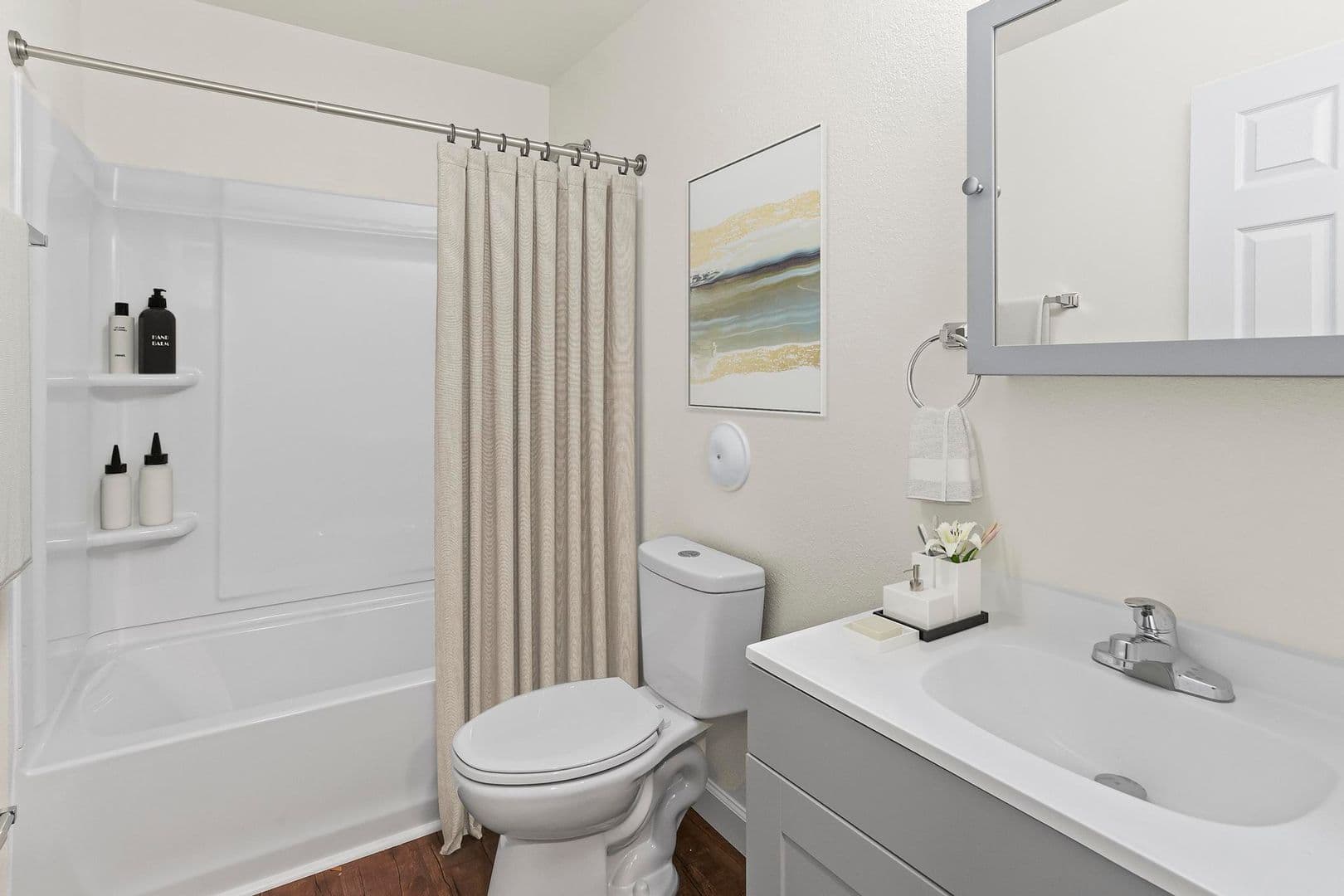 Collinsville Apartment: 1003 S Morrison Ave