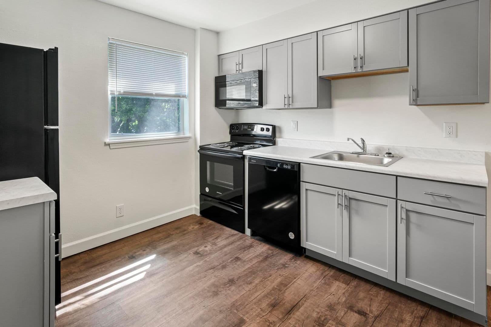 Collinsville Apartment: 1003 S Morrison Ave