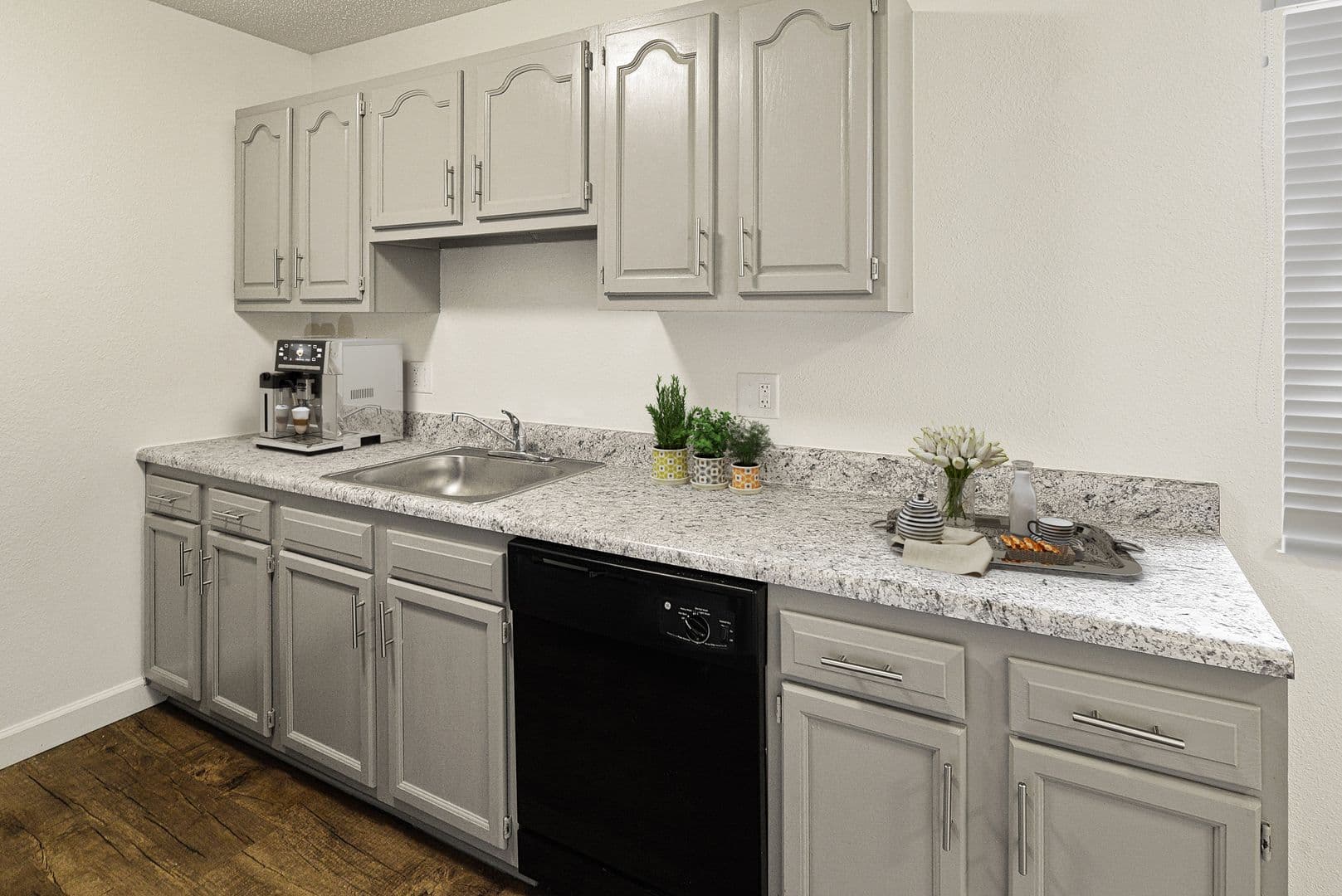 Bethalto Apartment: 190 Rue Sans Souci