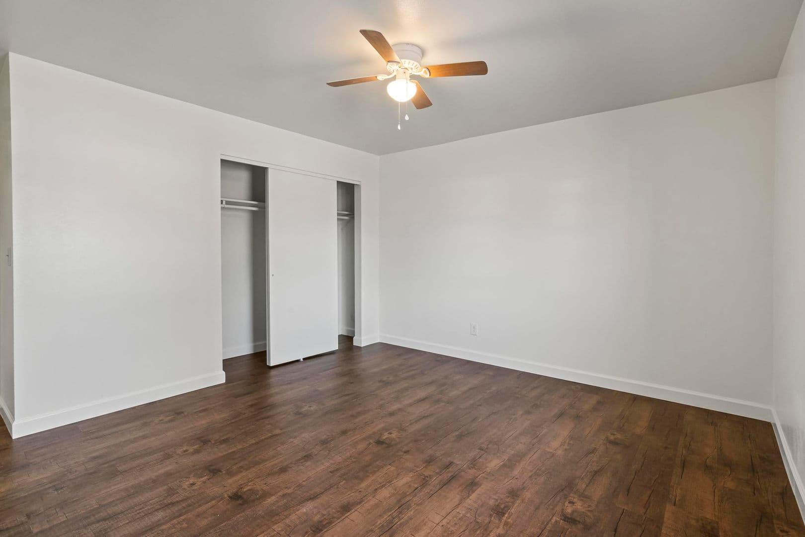Granite City Apartment: 4078-01 Kathy Dr