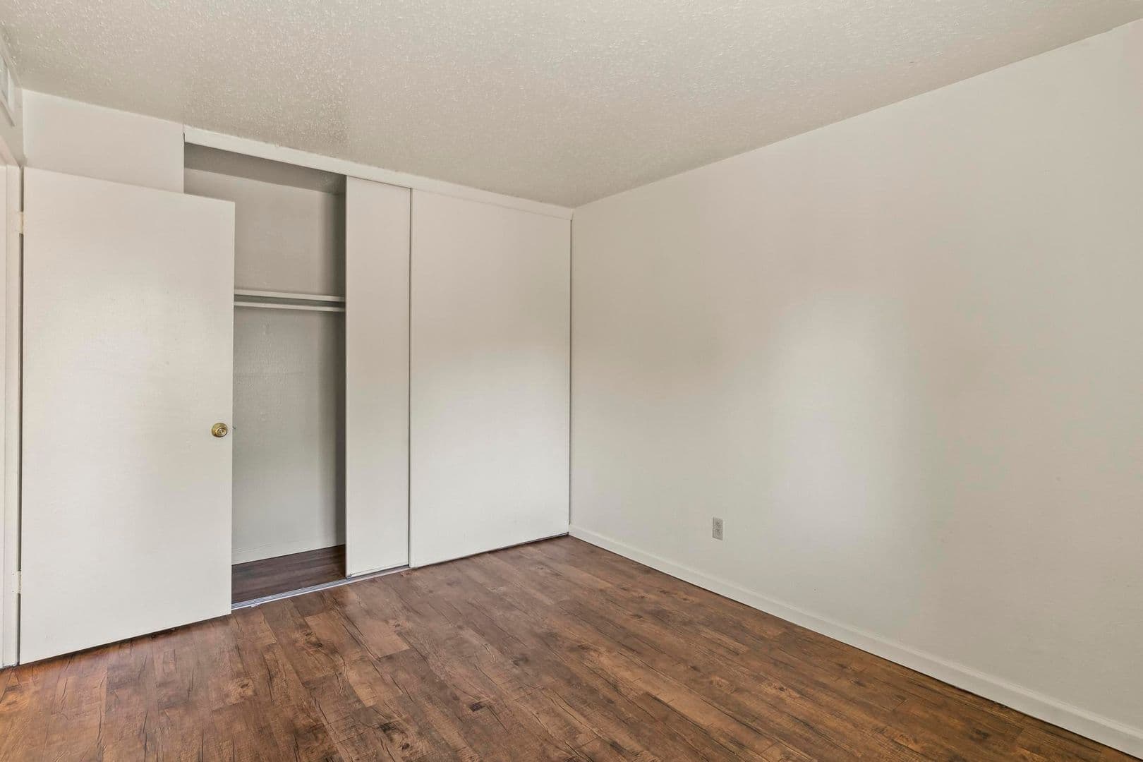 St Ann Apartment: 11120 Graben Dr, Apt D