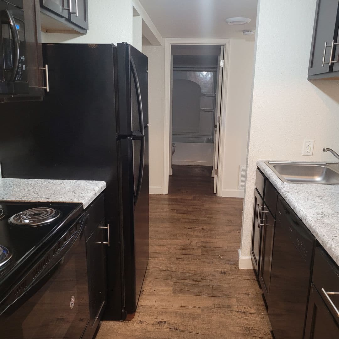 Belleville Apartment: 101 Adeline Dr.