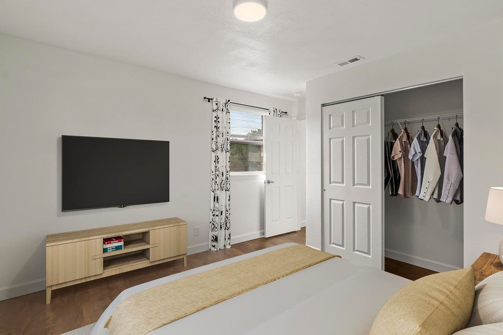 Collinsville Apartment: 1003 S Morrison Ave